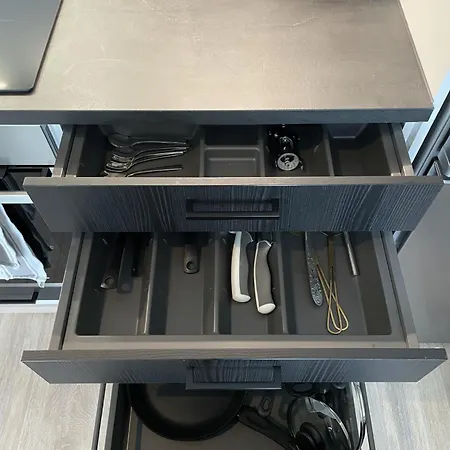 Bright Loft With Glazed Balcony Apartment *